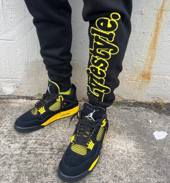 Black and shop yellow jordan sweatsuit